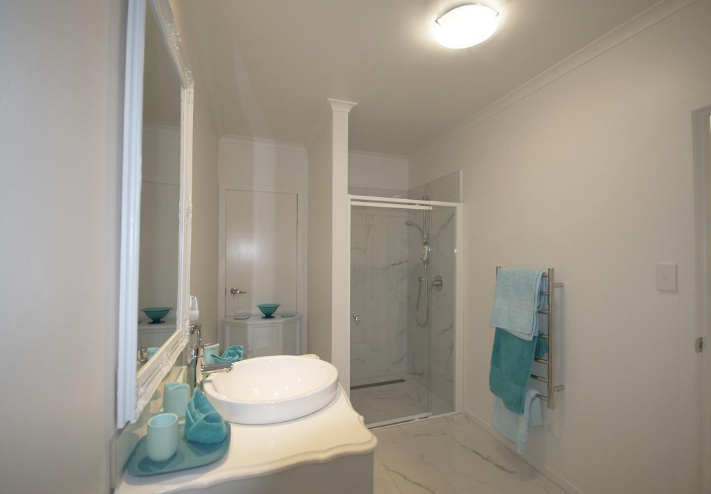 Castlewood Cottage Company Bay ภายนอก รูปภาพ